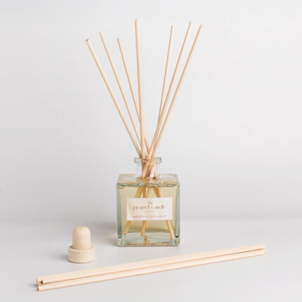 aromatiko-reed-diffuser-amber-olibanum-200ml-430322-projectcandle-1