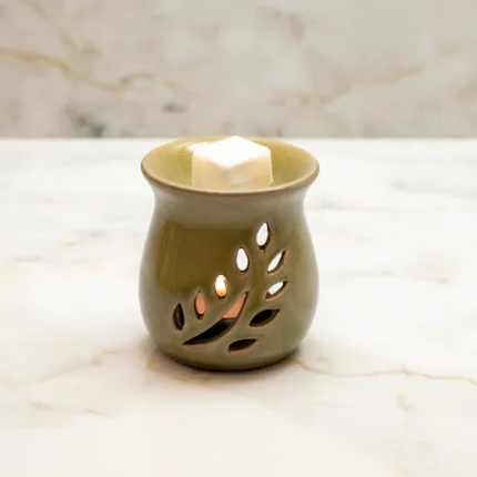 keramikos-aromatistis-xorou-wax-burner-light-green-leaf-490108-projectcandle-1