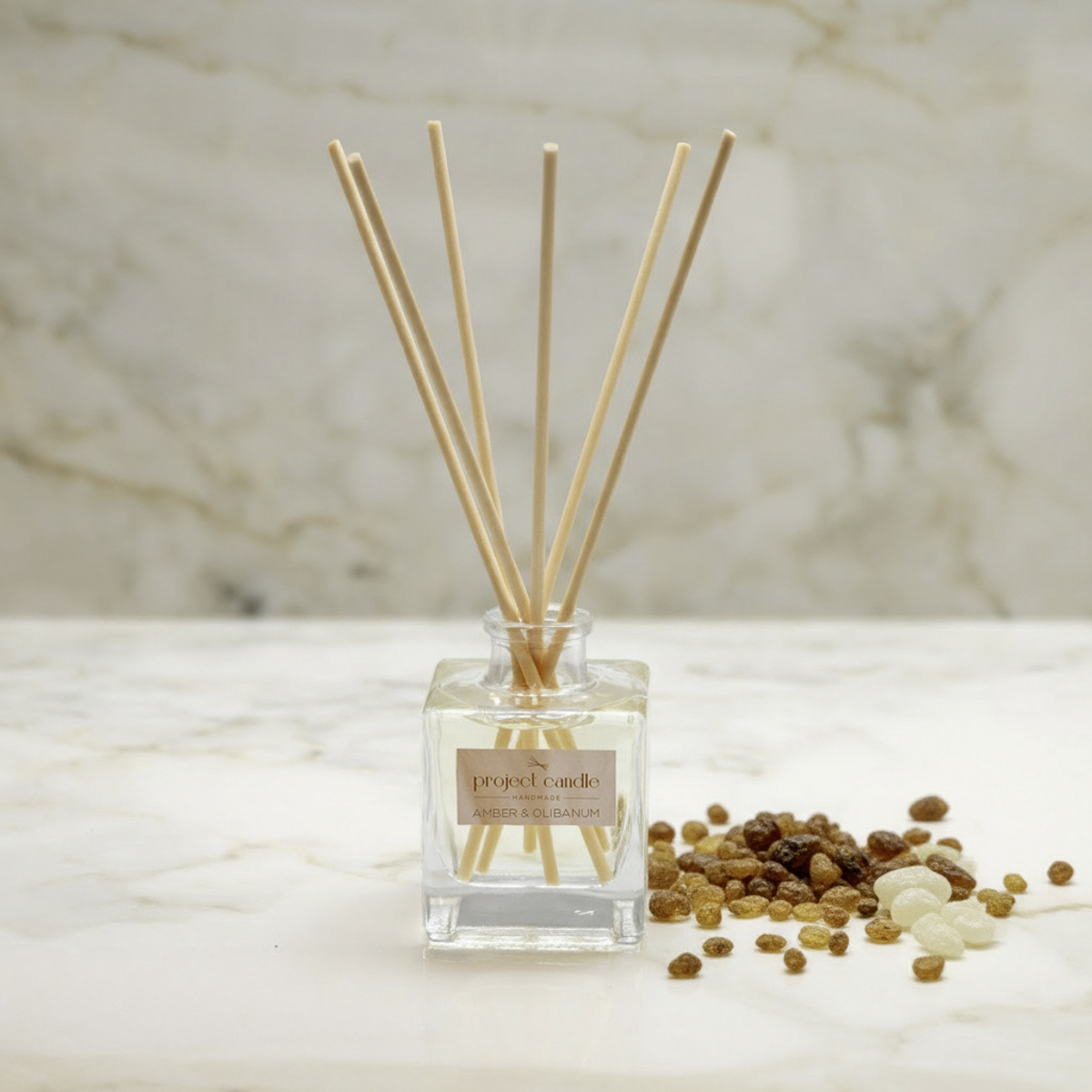 aromatiko-reed-diffuser-amber-olibanum-430122-projectcandle-1 aromatiko-reed-diffuser-amber-olibanum-430122-projectcandle-1
