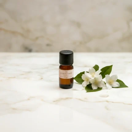 Αρωματικό έλαιο χώρου Jasmine of Egypt 10ml σε γυάλινο μπουκαλάκι, με κομψό λουλουδάτο άρωμα γιασεμιού.