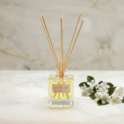Reed diffuser Jasmine of Egypt με sticks για συνεχή αρωματισμό χώρου με άρωμα γιασεμιού.